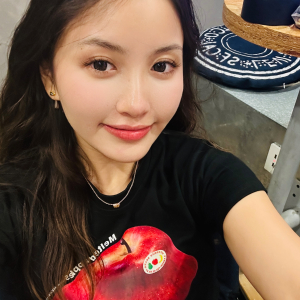 Yujia Wang
